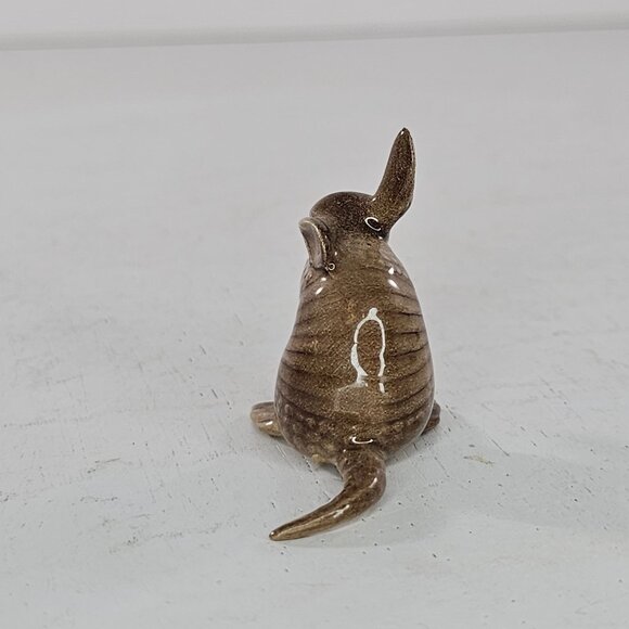 Hagen Renaker Armadillo Mom Miniature Figurine - Picture 6 of 8